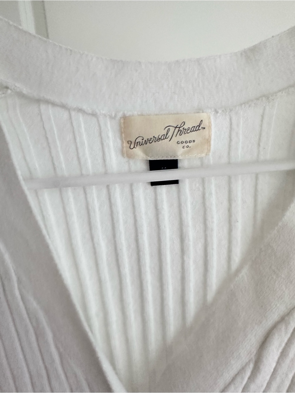 Universal Thread White Ribbed V‑Neck Button Cardigan - Picture 3 of 3